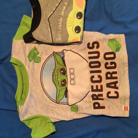 T shirts - Picture 3 of 4